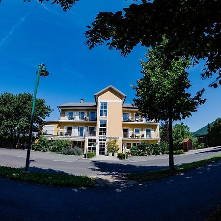 Hotel St. Hubertushof Бад Гляйхенберг Экстерьер фото